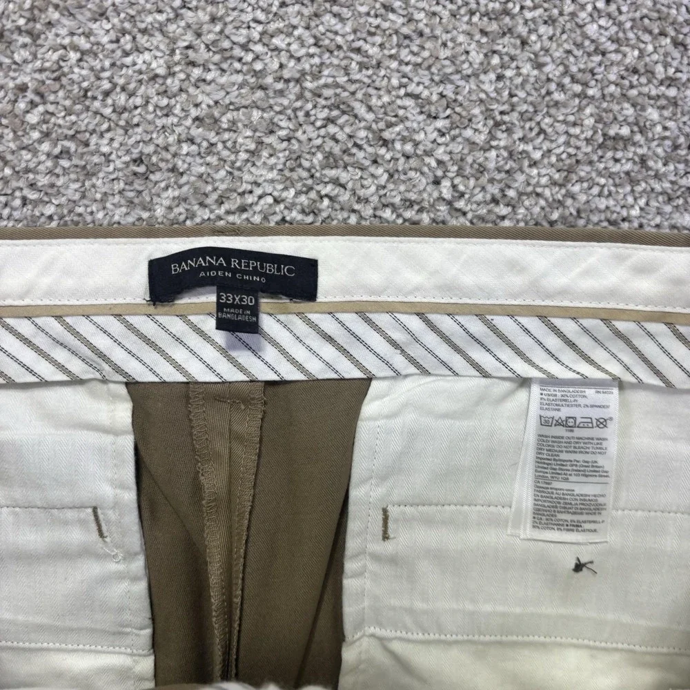 Banana Republic Aiden Chino Pants Mens 33x30 Beige Regular Fit Stretch Casual